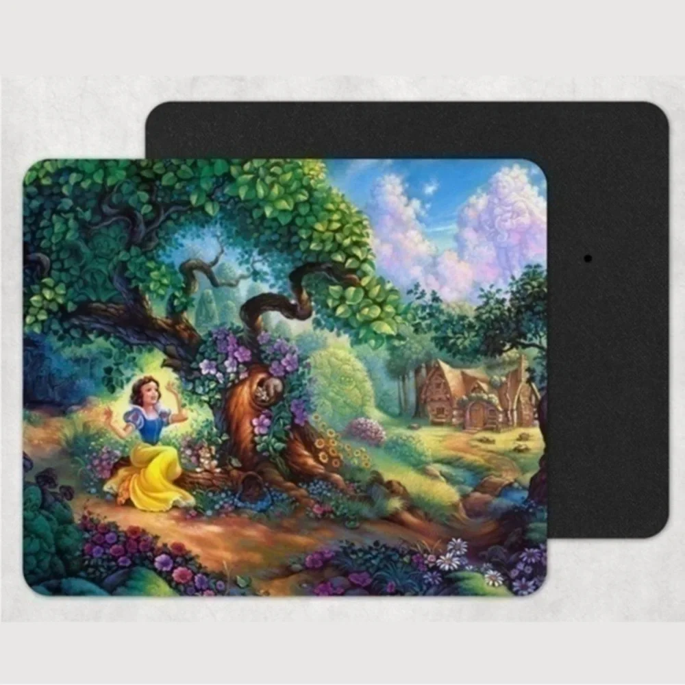 Snow White Mouse Pad